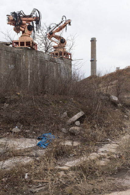 Abandoned machinery at Cementland 