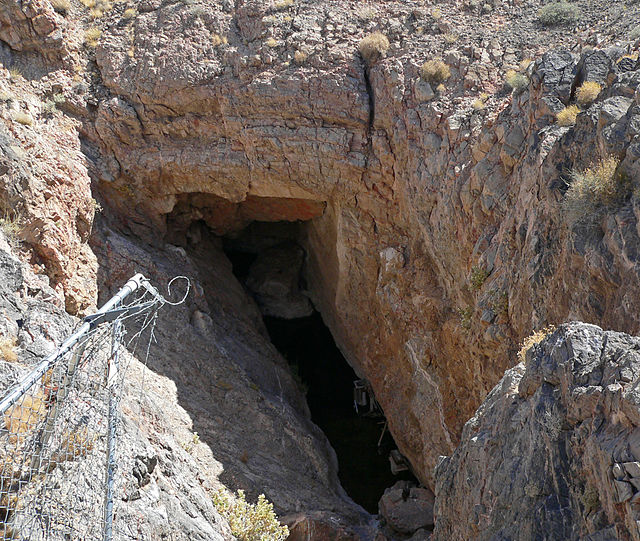 View of the entrance to Devils Hole