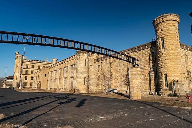 Exterior of the Joliet Correctional Center