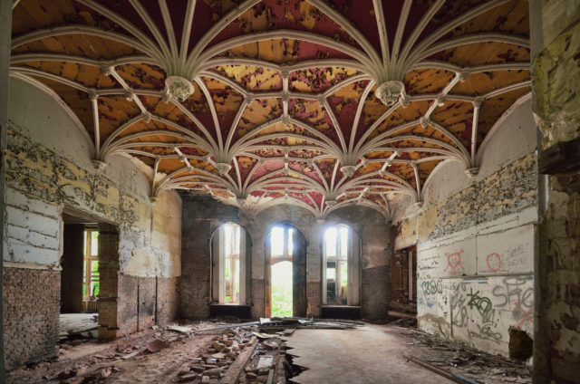 Opulent cathedral ceilings inside the Miranda Castle