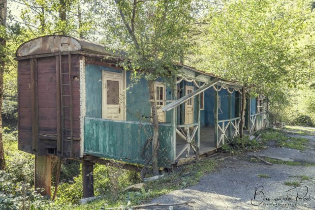 Railcar that's been turned into a house