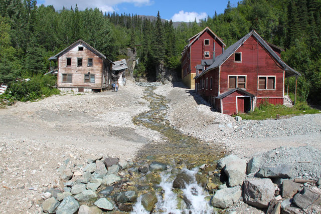 Crumbling houses in the abandoned town of Kennecott