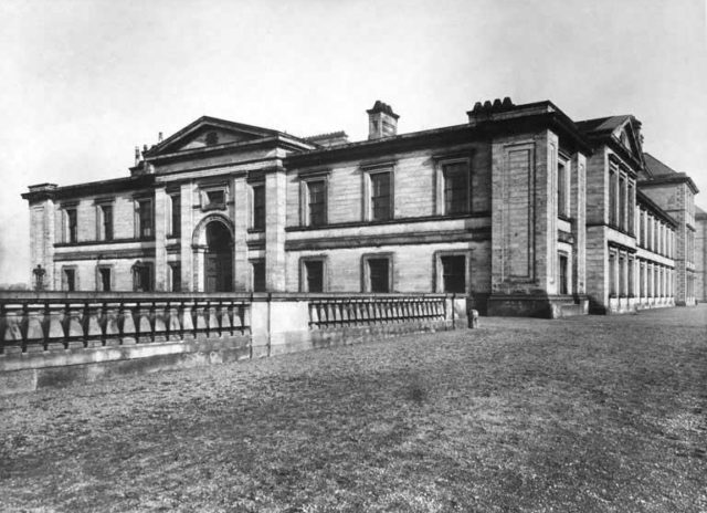 The exterior of the Hamilton Palace