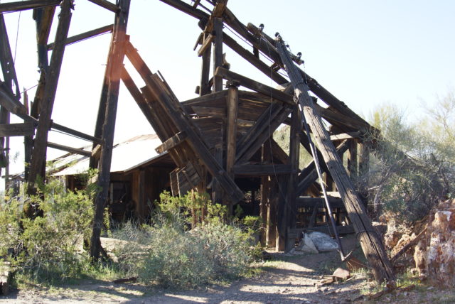 The wood structure around the Vulture Mine