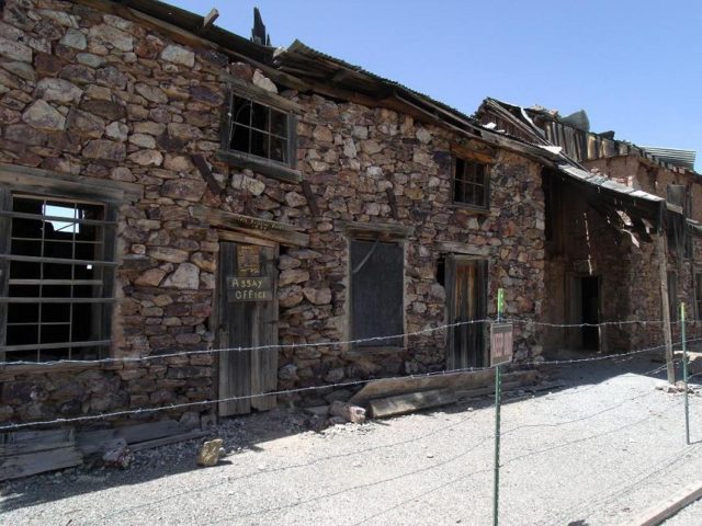 The assay office at Vulture City