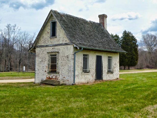 A small white building