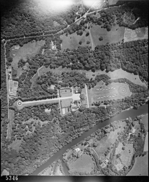 Aerial view of the entire Cliveden House property.