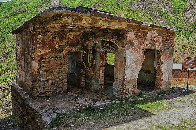 Exterior of the meeting room at Spaç Prison