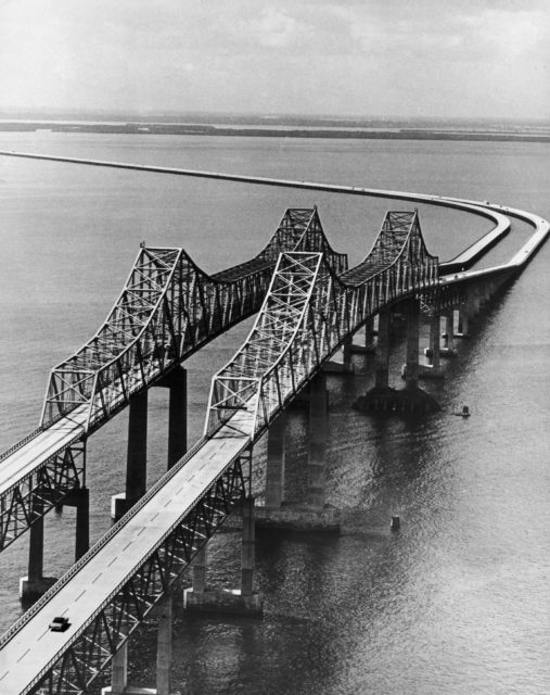 Aerial view of two bridges side-by-side.