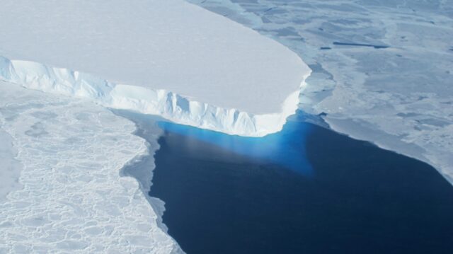 An aerial view of the tongue of Thwaites glacier