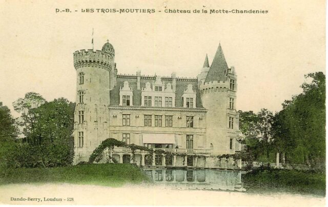 A photo of the château.