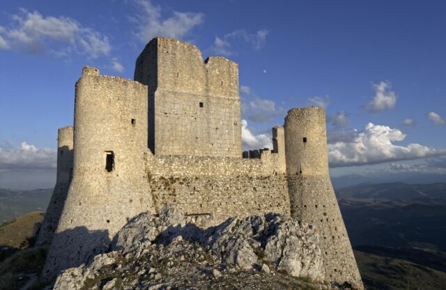 Side view of the Rocca Calascio.